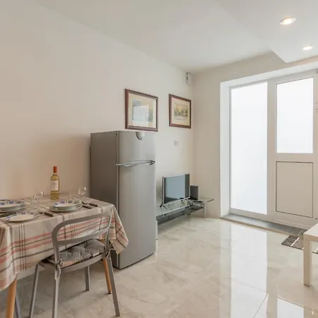 Apartmán Cozy St. Paul's Bay
